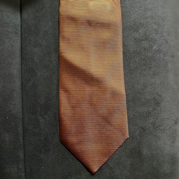 Burberry Vertical Striped 100% Silk Tie - Picture 7 of 7